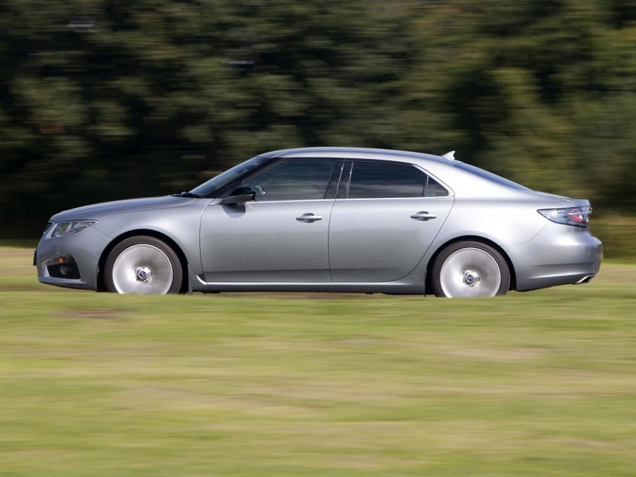  Saab 9-5 Aero Sedan 2010 года  (UK) (фото 4 из 10)